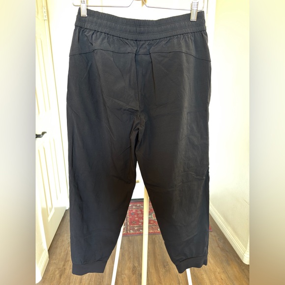 NWT Athleta Trekkie North Jogger Black Petite Small - Picture 2 of 5
